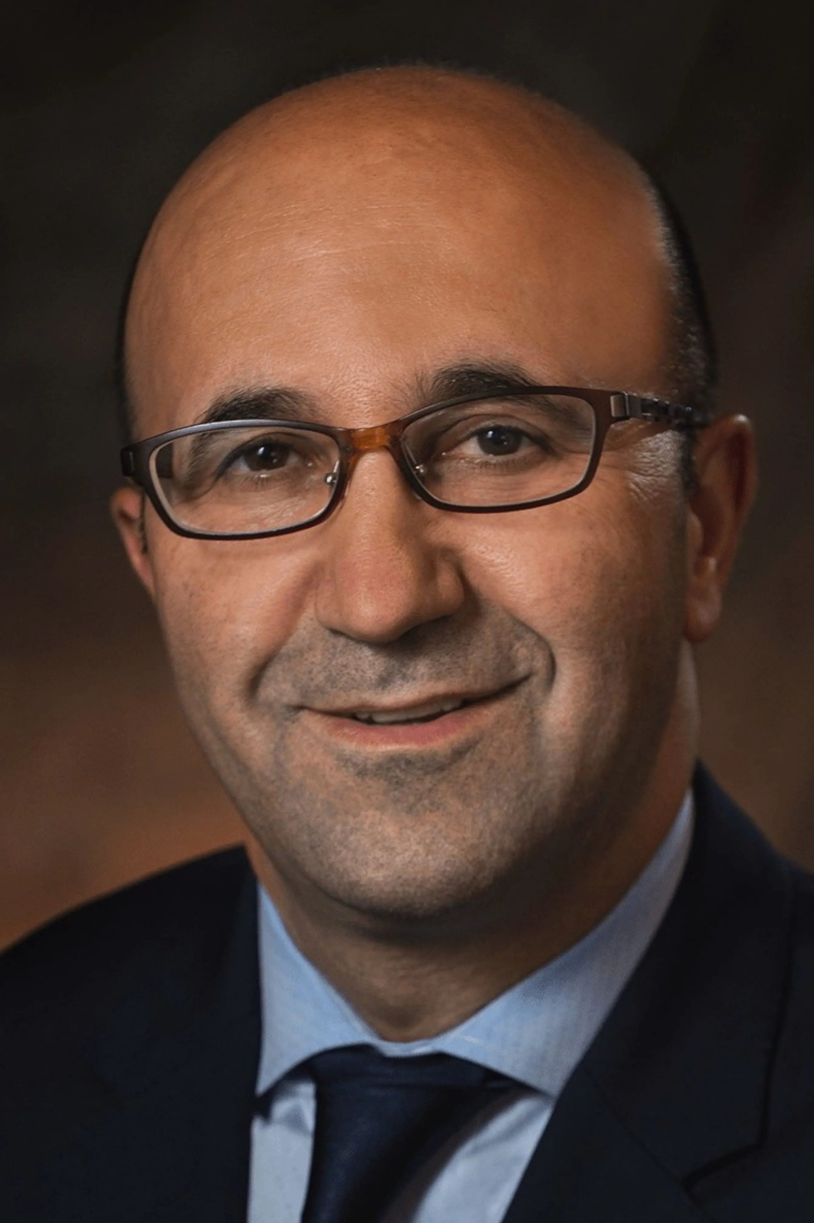 Portrait of Dr. Javad Parvizi